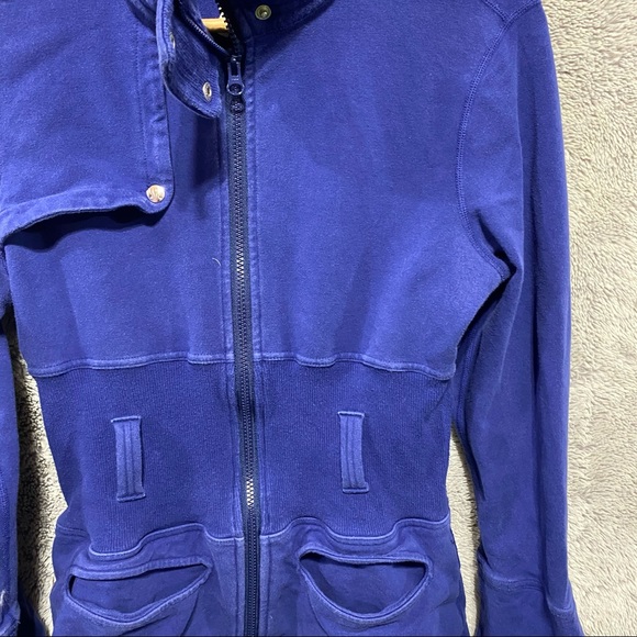Lululemon Zip Up Sweatshirt - Picture 4 of 6